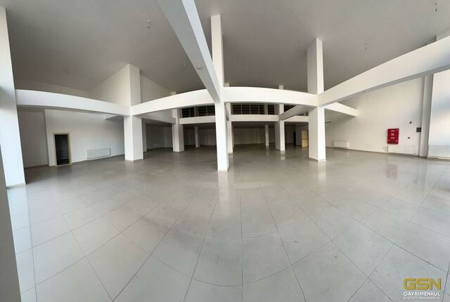 19-GSN GAYRİMENKUL'DEN KİRALIK 4550 m2 İSKANLI PRESTİJLİ PLAZA